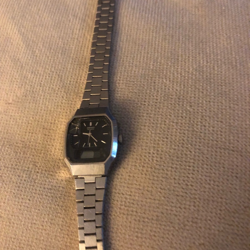 Vintage Seiko Analog-Digital Wristwatch - $50 or $35 w/offer